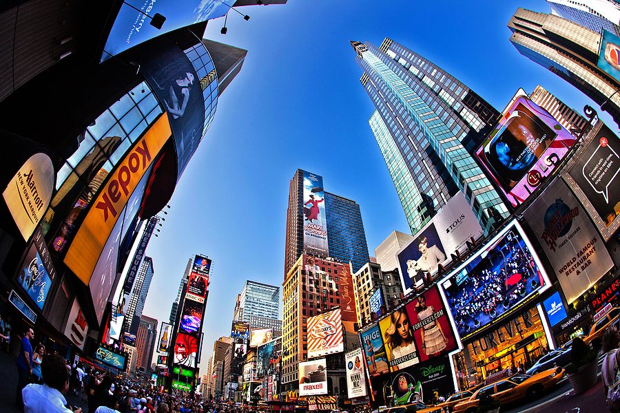 New-York-Times-Square-led-screens